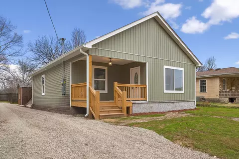 112 Rowe St, Rossville, GA 30741