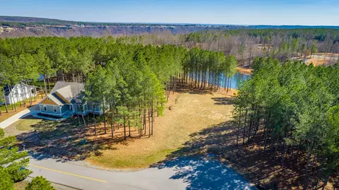 265 Sevier St #JF301, Jasper, TN 37347