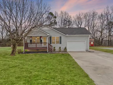 797 Kings Row, Cohutta, GA 30710
