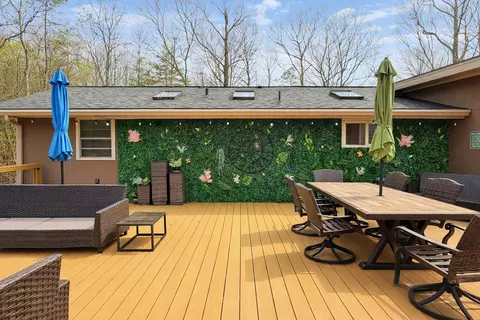 Exterior - 1286 Oglethorpe Mountain Rd, Jasper, GA 30143 photo 4 of 7