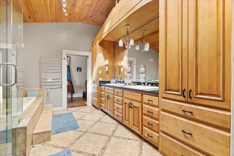 Bath - 38 Alabama St, Cave Spring, GA 30124 photo 3 of 12