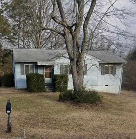 1209 Echo Dr, Hixson, TN 37343