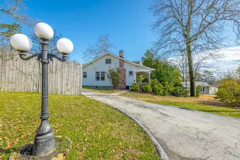 904 S Crest Rd, Chattanooga, TN 37404