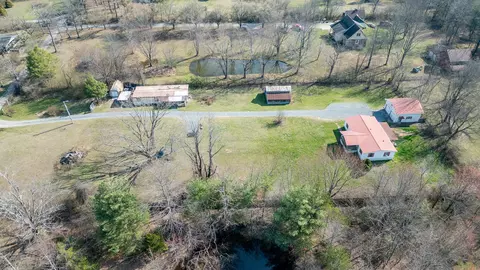 471 Grayson Way, Signal Mountain, TN 37377