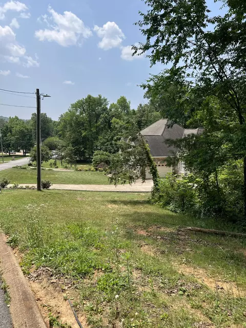 7511 Rocky Ledge Rd, Hixson, TN 37343 photo 2