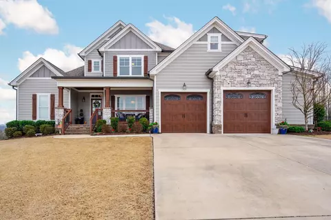 2110 River Watch Dr, Soddy Daisy, TN 37379