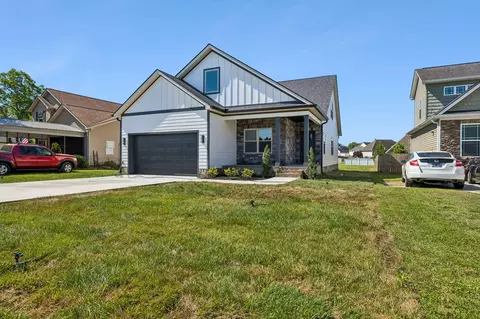 8524 Blanche Rd, Ooltewah, TN 37363
