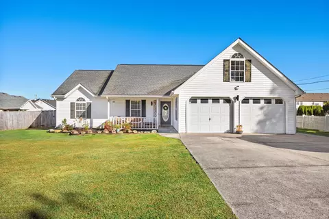 46 Bluegrass Cir, Rossville, GA 30741