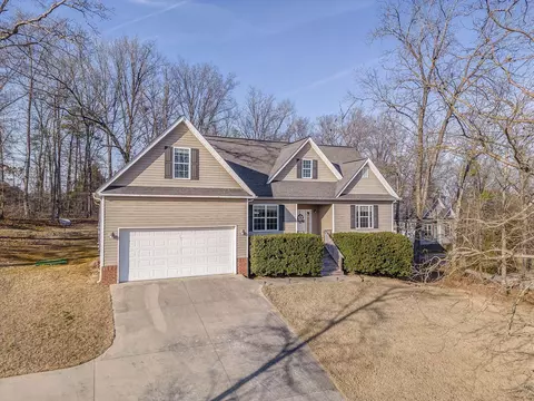 359 Annie Ln, Dalton, GA 30721
