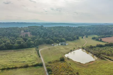 261 SW Old Lead Mine Valley Rd SW, Cleveland, TN 37311
