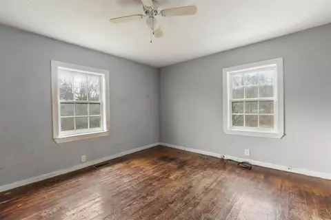 Bedroom - 91 Dean Rd, Dunlap, TN 37327 photo 3 of 7