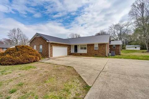 1895 Shellmound Rd, Jasper, TN 37347