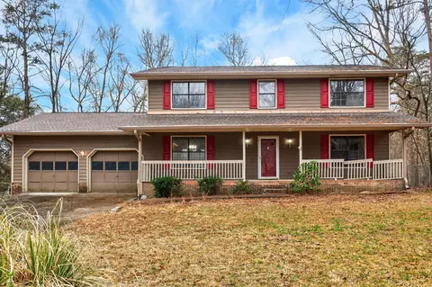 2 Pine Marr Ln, Hixson, TN 37343