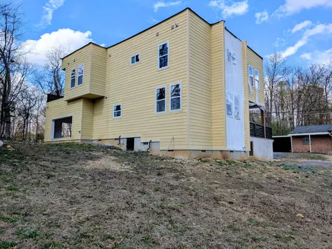707 Sylvan Dr, Chattanooga, TN 37411