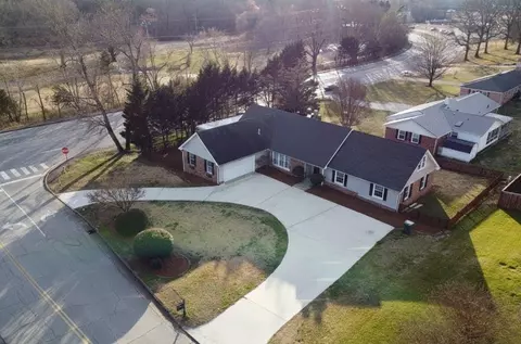 101 Masters Rd, Hixson, TN 37343