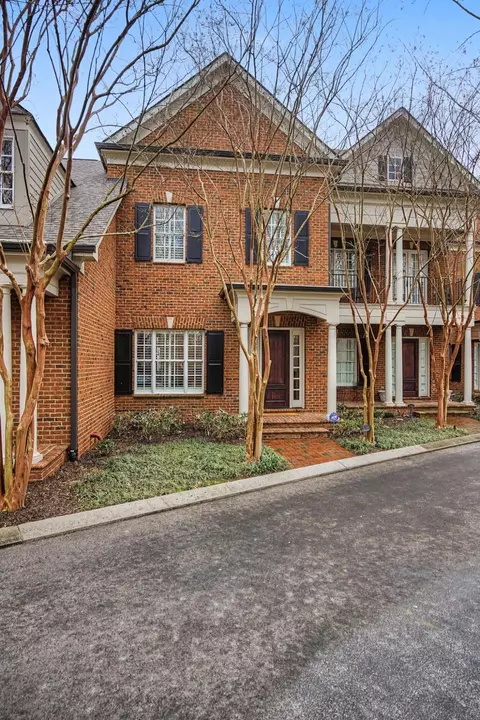 548 Whitehall Rd, Chattanooga, TN 37405