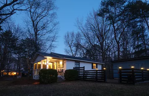 127 S Cool St, Mentone, AL 35984