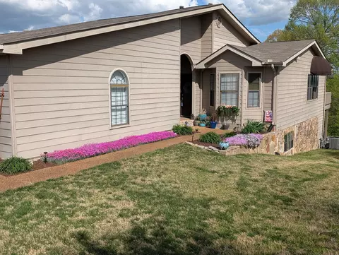 5920 Rainbow Springs Dr, Chattanooga, TN 37416