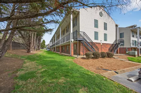 900 Mountain Creek Rd #E70, Chattanooga, TN 37405