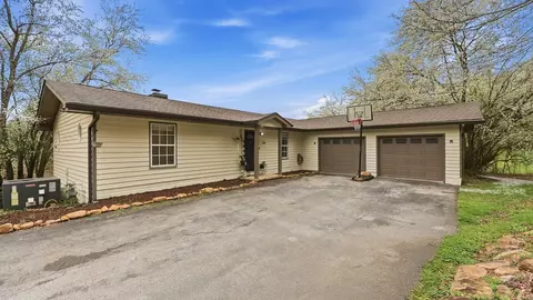244 Highwater Rd, Soddy Daisy, TN 37379