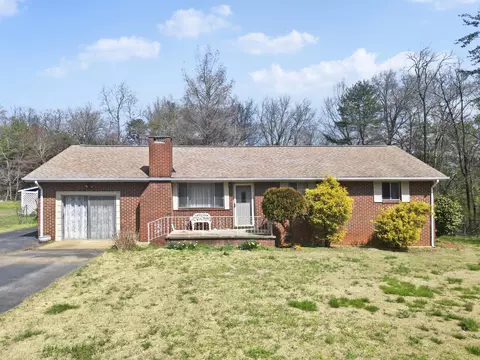 115 Summers Dr, Soddy Daisy, TN 37379