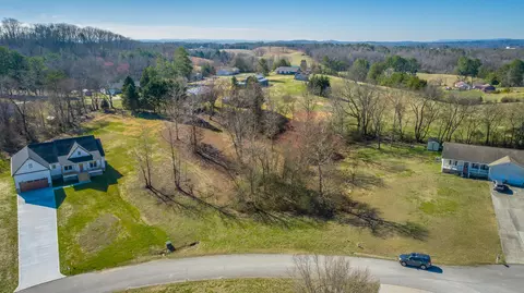 665 Arlis Ave, Dayton, TN 37321