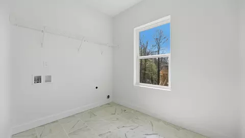 Other - 930 Lullwater Rd, Red Bank, TN 37415 photo 6 of 9