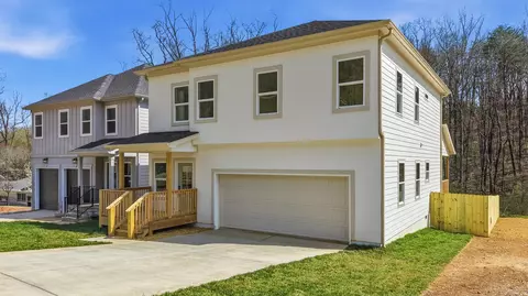 Exterior - 930 Lullwater Rd, Red Bank, TN 37415 photo 5 of 8
