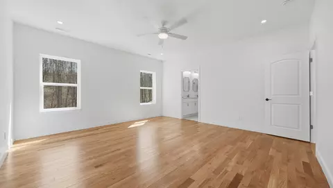 Bedroom - 930 Lullwater Rd, Red Bank, TN 37415 photo 2 of 7