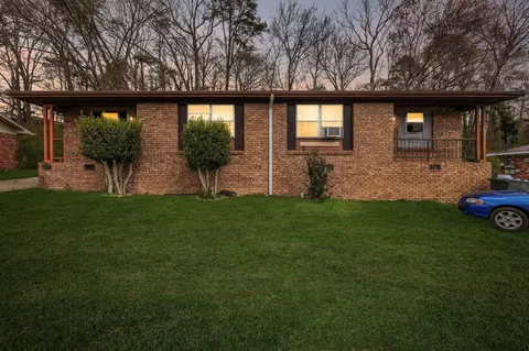 1215 Gadd Rd #A & B, Hixson, TN 37343