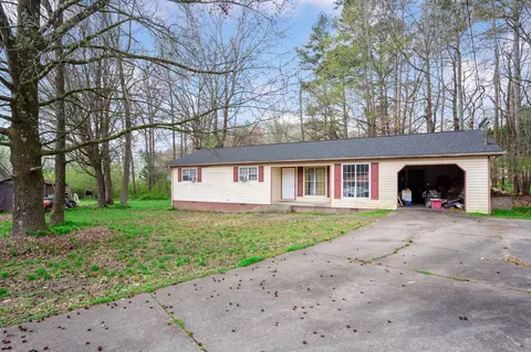 629 Mahogany Ln NW, Dalton, GA 30720