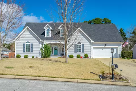 2435 Chimney Lake Cir, Soddy Daisy, TN 37379