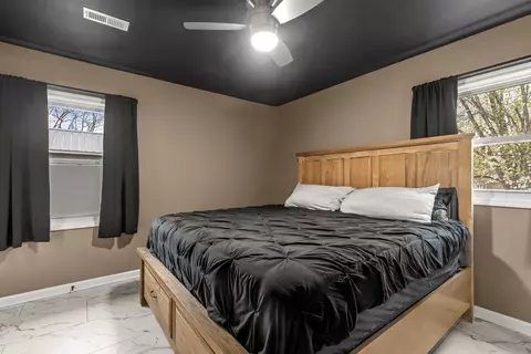 Bedroom - 258 E Hills Rd, Jasper, TN 37347 photo 3 of 5