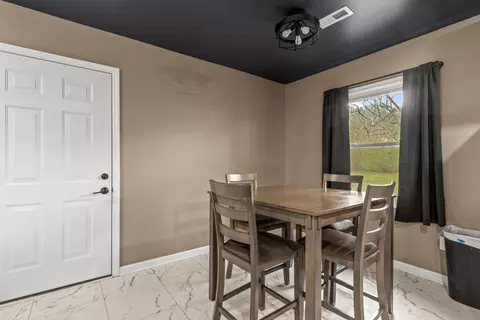 Dining - 258 E Hills Rd, Jasper, TN 37347 photo 1 of 1