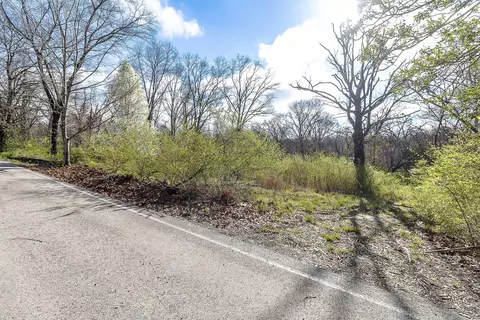 834 Fairmount Ave, Signal Mountain, TN 37377