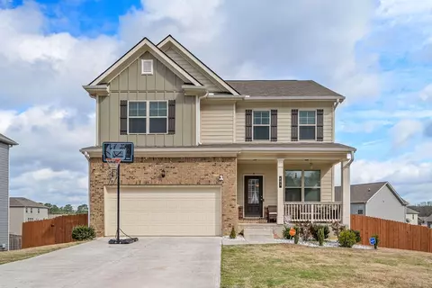 403 Mcginnis Cir, Calhoun, GA 30701