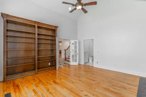 Living - 8323 Mitchell Mill Rd, Ooltewah, TN 37363 photo 3 of 18