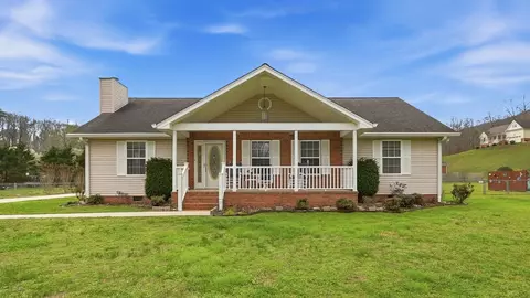 120 Graves Rd, Soddy Daisy, TN 37379