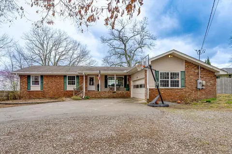 6216 Forest Park Dr, Signal Mountain, TN 37377