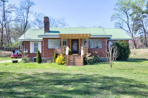 809 N Oakwood St, Rossville, GA 30741