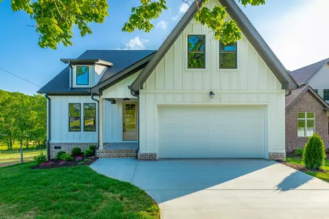 674 Courtney Ln, Chattanooga, TN 37415