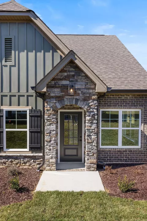 92 Founding Way # -J, Lookout Mountain, GA 30750
