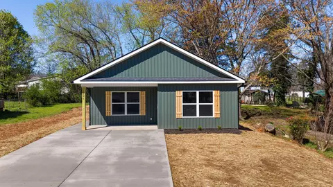 1706 Westland Dr SW, Cleveland, TN 37311