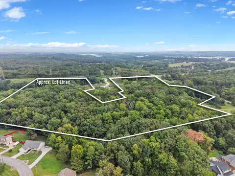 10105 Hixson Pike, Soddy Daisy, TN 37379