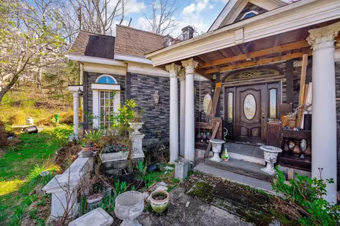 1303 Springview Dr, Chattanooga, TN 37421 photo 3