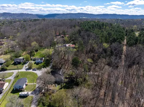 1303 Springview Dr, Chattanooga, TN 37421 photo 11