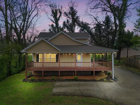 439 Town Creek Rd, Benton, TN 37307