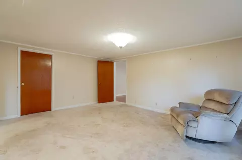 Living - 1010 Main St, Kimball, TN 37347 photo 8 of 8