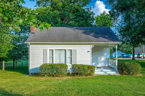 Exterior - 1010 Main St, Kimball, TN 37347 photo 7 of 12