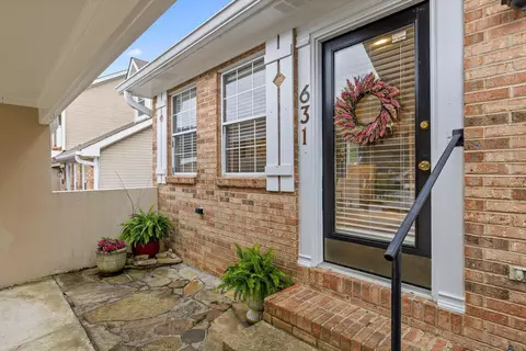 631 W View Rd, Chattanooga, TN 37415